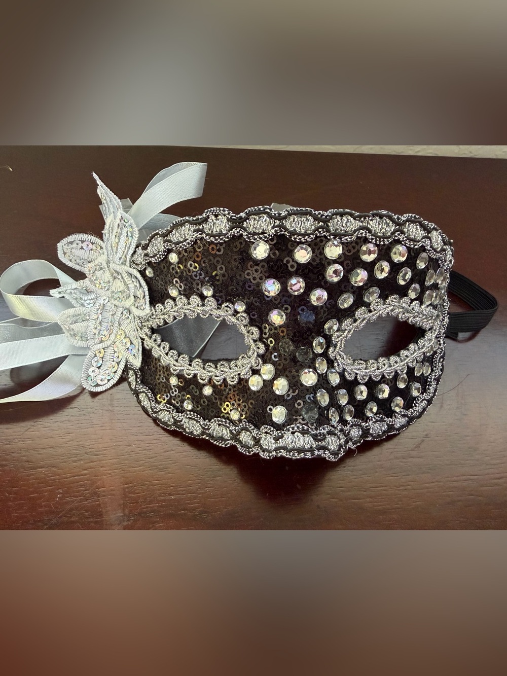 Black & Silver Rhinestone Masquerade Mask – One Size